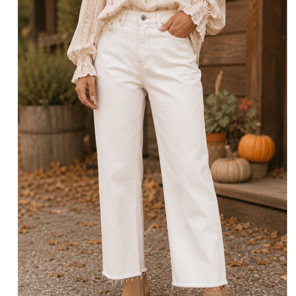Zara TRF Off White Wide Leg Jeans Contrast Stitch Raw Hem‎ Size 4 Cropped